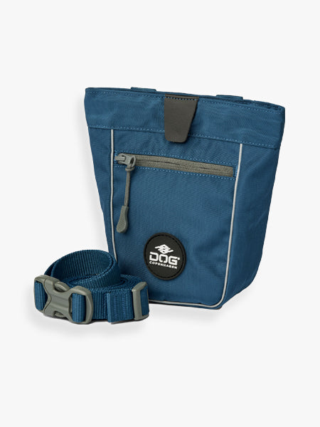 DOG-Copenhagen-sac-a-friandises-pour-chien-go-explorer-treat-bag-bleu