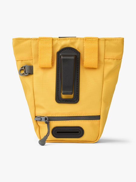 DOG-Copenhagen-sac-a-friandises-pour-chien-go-explorer-treat-bag-jaune