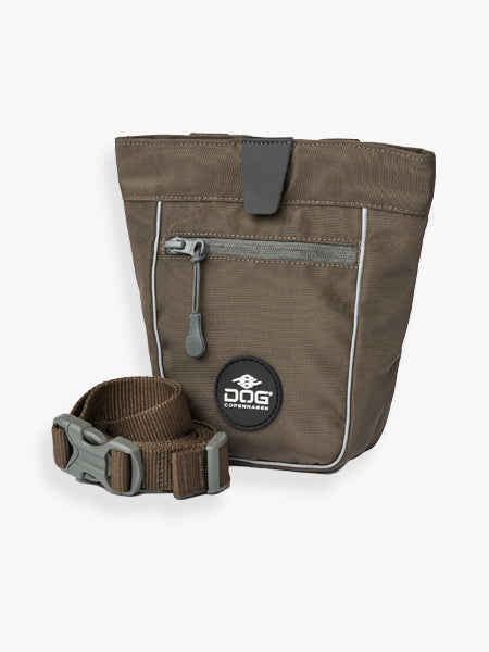 DOG-Copenhagen-sac-a-friandises-pour-chien-go-explorer-treat-bag-marron