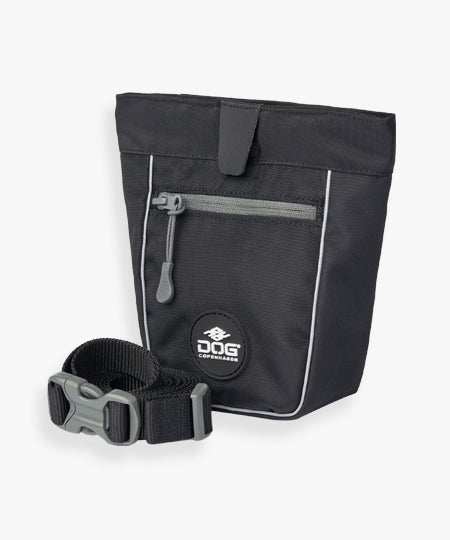 DOG-Copenhagen-sac-a-friandises-pour-chien-go-explorer-treat-bag-noir