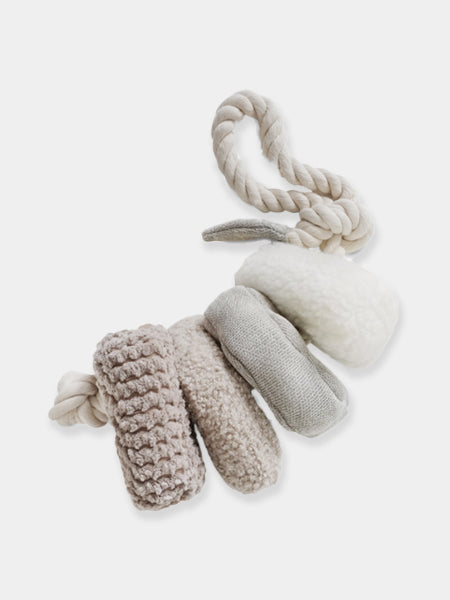 Lambwolf-Collective-jouet-design-minimalist-pour-chien-blocs-nude