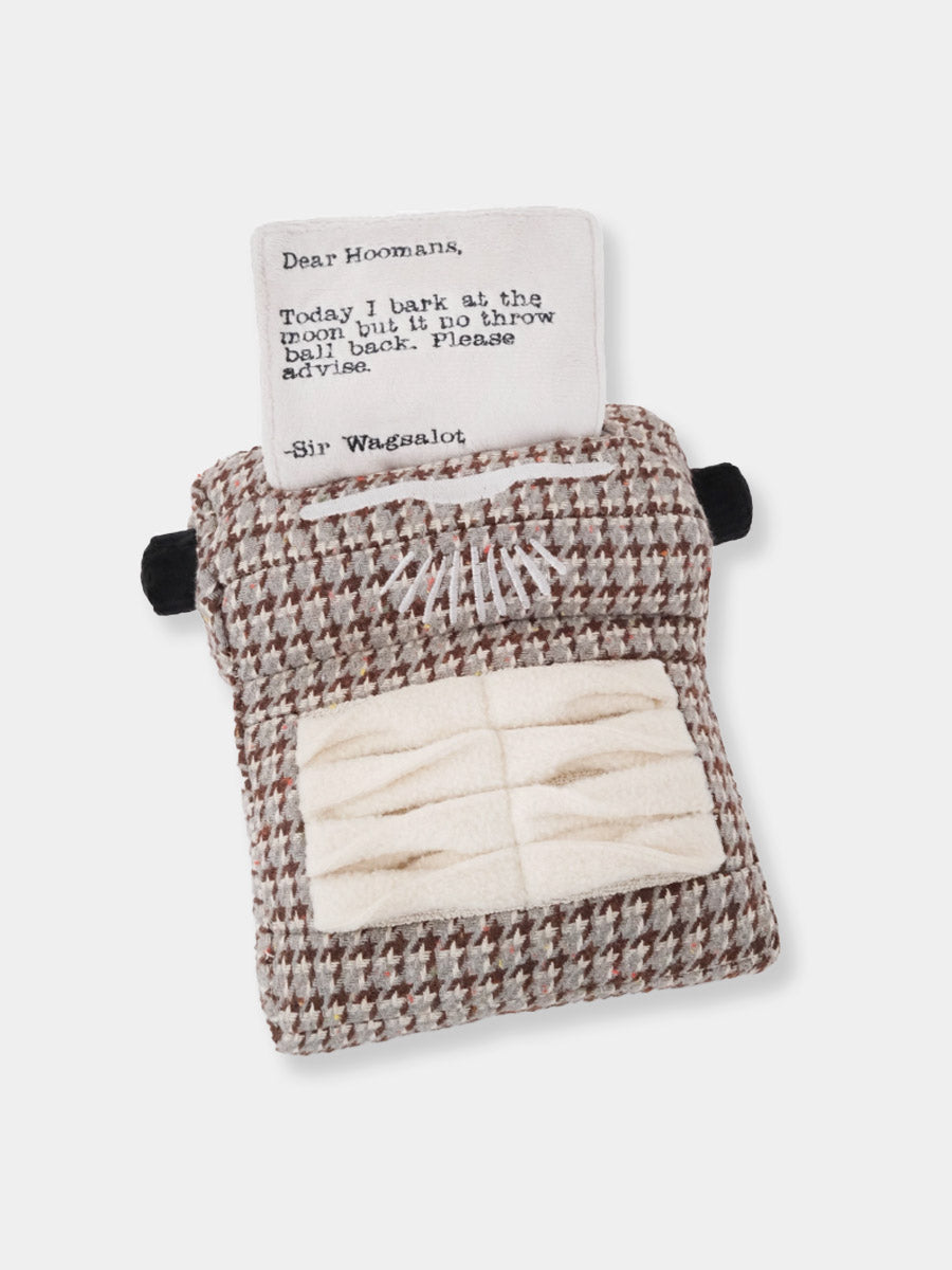 Lambwolf-Collective-peluche-chien-interactive-design-Typewriter