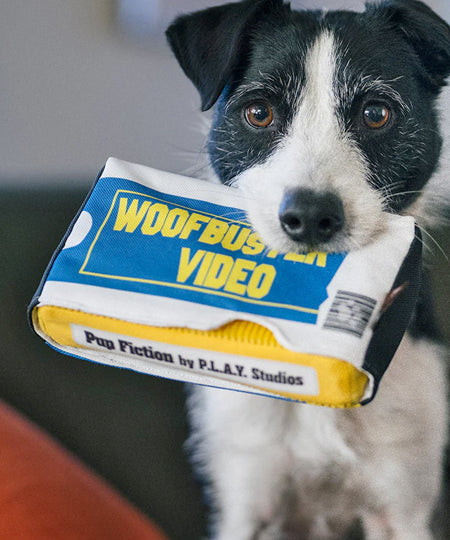 Pet-play-jouet-peluche-chien-90sClassics-Toy-Woofbuster-Video