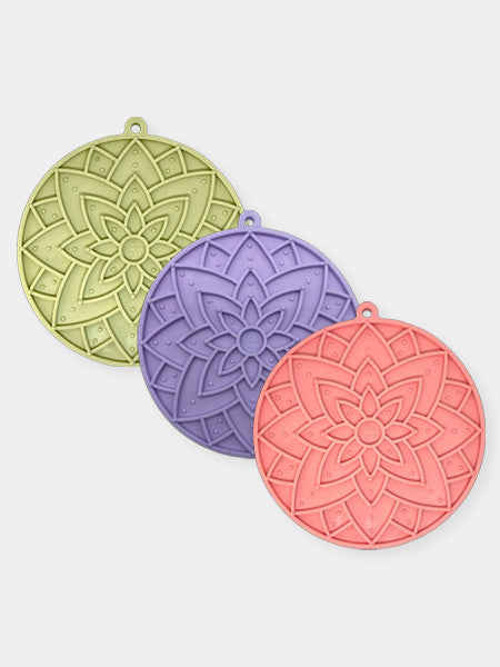 SodaPup-tapis-lechage-emat-pour-chien-chiot-lotus