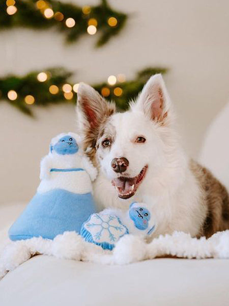 zippy-paws-peluche-pour-chien-Holiday-Burrow-Yeti-Mountain