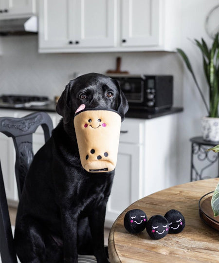 zippy-paws-burrow-peluche-pour-chien-Boba-Milk-Tea