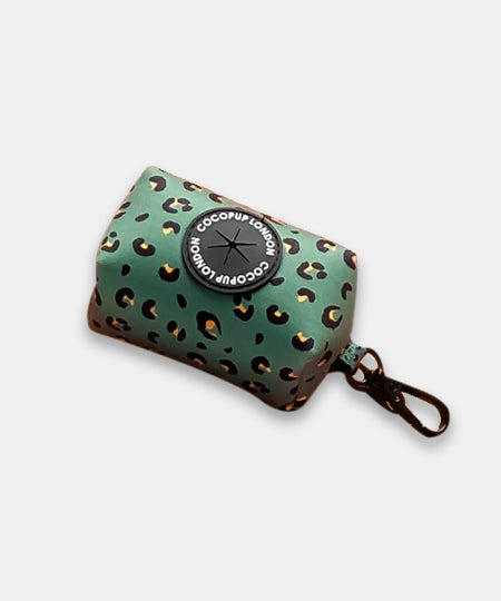Cocopup-london-distributeur-sac-a-dejection-balade-chien-leopard-khaki