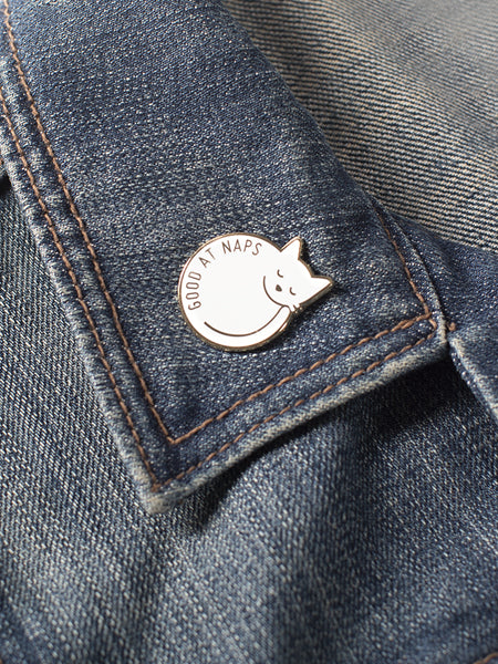 Fringe-petshop-pins-design-chien-667015-Good-At-Naps-Enamel-Pin