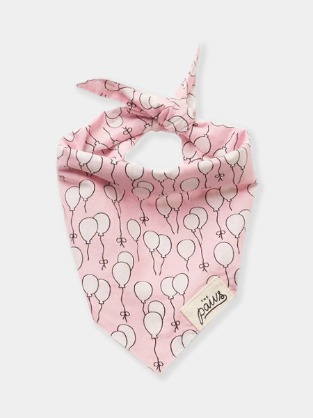 The-Paws-bandana-pour-chien-anniverssaire-rose-ballon