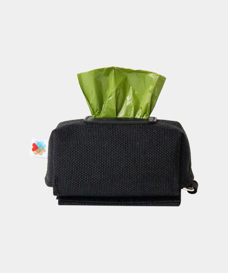 Wildebeest-distributeur-sac-a-crottes-pour-chien-noir