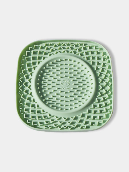 inooko-Tapis-lechage-YoomY-Plate-dusty-green