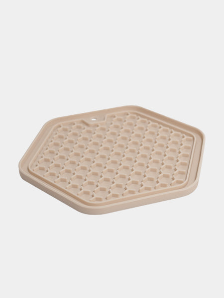 inooko-Tapis-de-lechage-pour-chien-sable