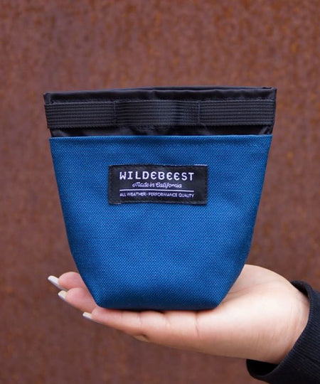 Wildebeest-sac-de-friandises-pour-chien-bleu