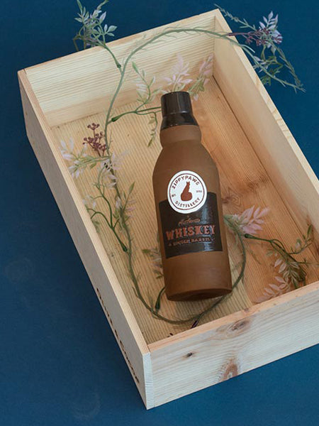 zippy-paws-peluche-pour-chien-bouteille-whiskey