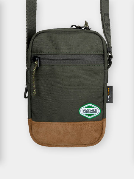 Charlie_s-Backyard-sacoche-TOWN-CORDURA-pour-chien-vert