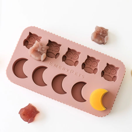 EmeryPets-moule-friandises-pour-chien-chouette-lune