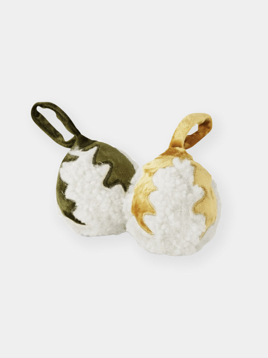 Lambwolf-Collective-peluche-chien-interactive-design-boule-de-noel