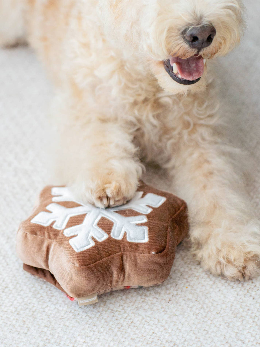 Lambwolf-Collective-peluche-chien-interactive-design-cookie-de-noel