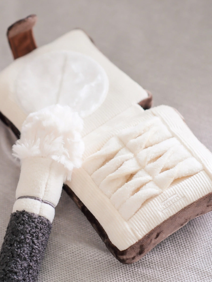 Lambwolf-Collective-peluche-chien-interactive-design-maquillage-vanity-flair