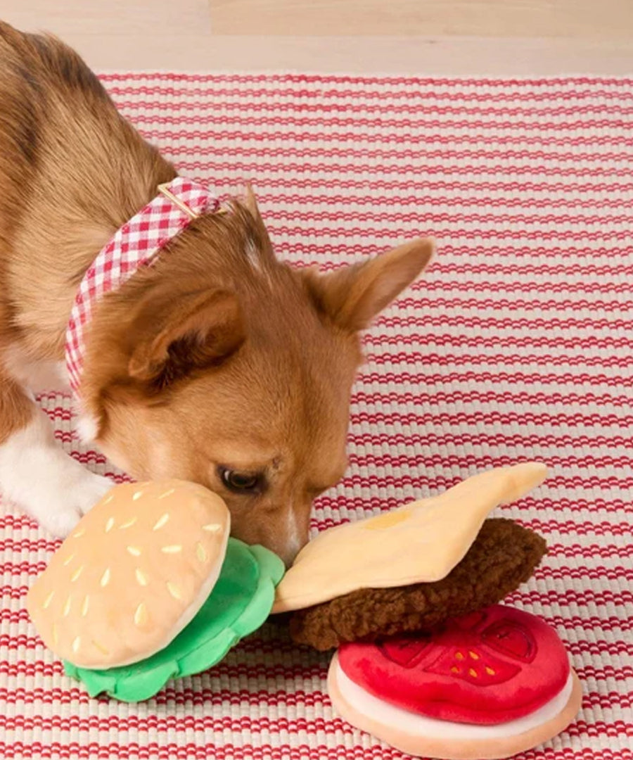 The-Foggy-Dog-peluche-fouille-balle-pour-chien-hamburger