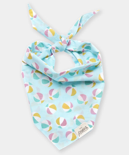 The-Paws-bandana-pour-chien-ballon-plage