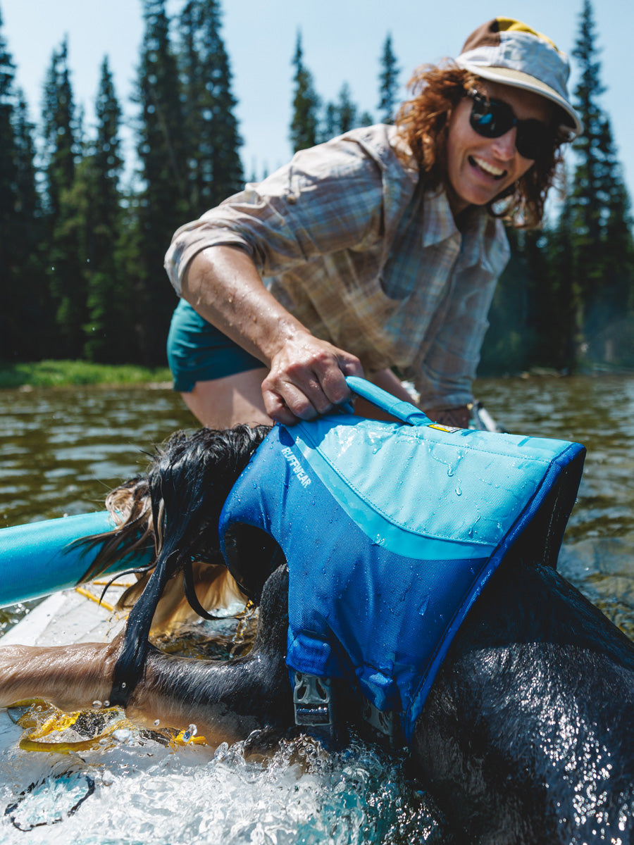 ruffwear-gilet-sauvetage-pour-chien-Float-Coat-bleu