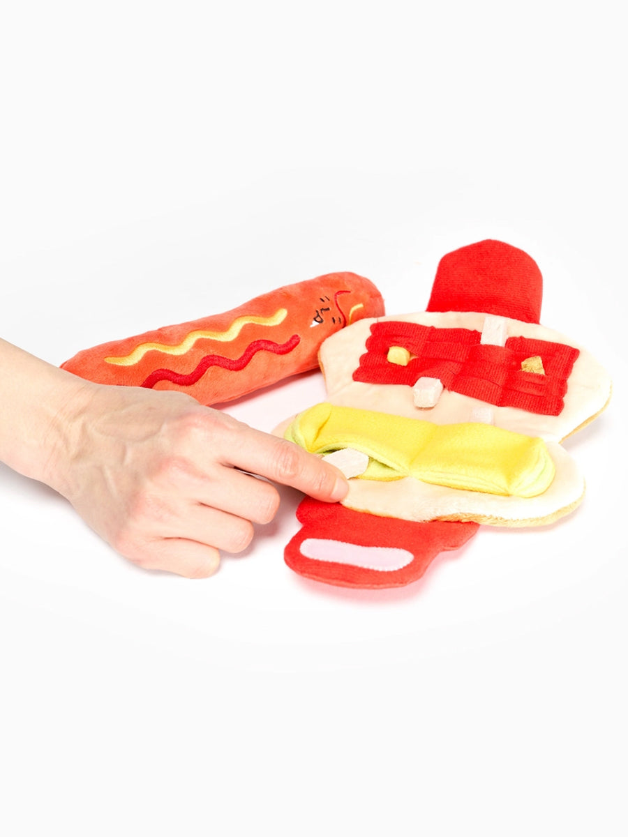 the-furry-folks-jouet-de-fouille-puzzle-interactif-pour-chien-hotdog