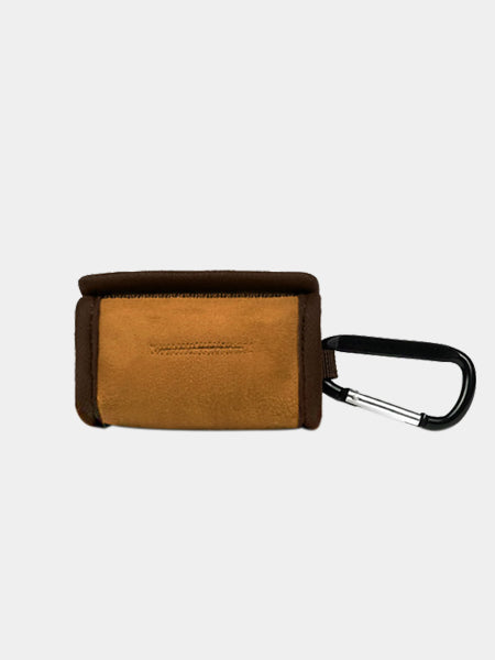 Charlie_s-Backyard-distributeur-sac-a-dejection-pour-chien-marron