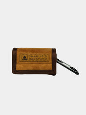 Charlie_s-Backyard-distributeur-sac-a-dejection-pour-chien-marron