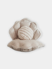     Lambwolf-Collective-jouet-fouille-balle-design-minimalist-pour-chien-huitre-coquillage