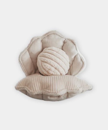     Lambwolf-Collective-jouet-fouille-balle-design-minimalist-pour-chien-huitre-coquillage
