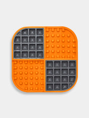    Lickimat-tapis-lechage-occupation-chien-slomo-orange