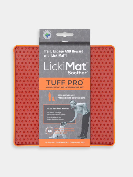        Lickimat-tapis-lechage-occupation-chien-soother-pro-orange