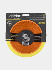       Lickimat-tapis-lechage-occupation-chien-wobble-orange