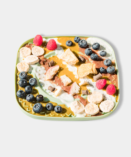     inooko-Tapis-lechage-YoomY-Plate-dusty-green